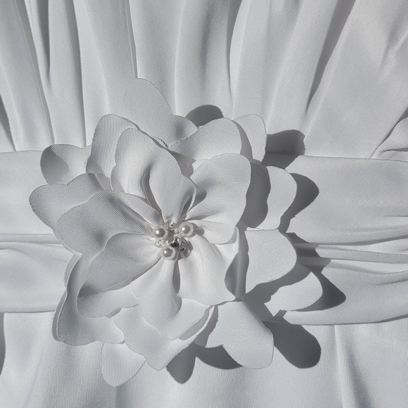 David's Bridal flower girl dress,  size 5 - Picture 7 of 7